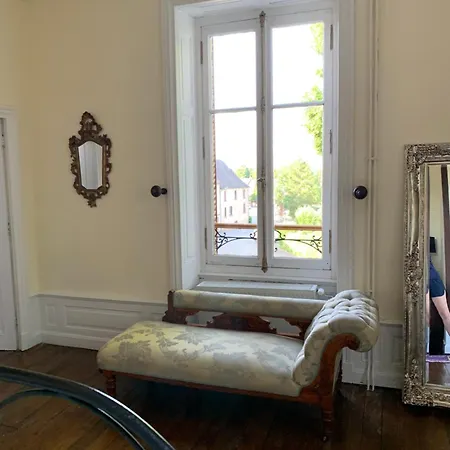 Bed & Breakfast Le Chateau Giat
